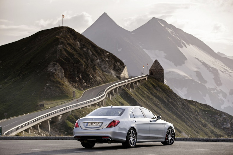 Mercedes S 63 AMG