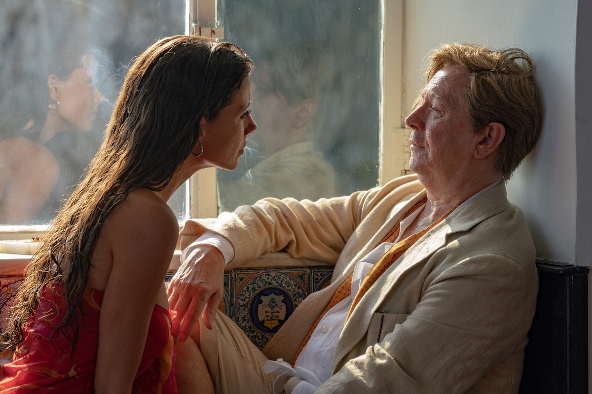 Celeste Dalla Porta i Gary Oldman w filmie "Bogini Partenope"