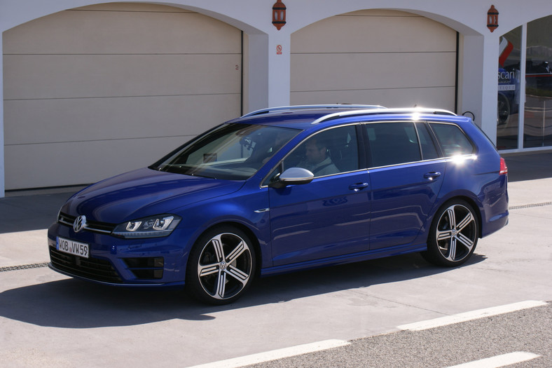 Volkswagen Golf R Variant