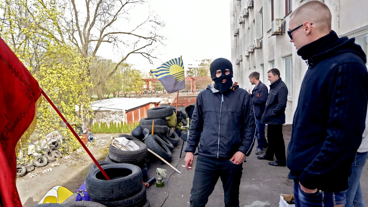 Rosja zażądała dzisiaj od Kijowa oficjalnego wyjaśnienia w sprawie ograniczeń wjazdu na terytorium Ukrainy rosyjskich dorosłych mężczyzn. Moskwa nie wyklucza retorsji - podał jej MSZ.