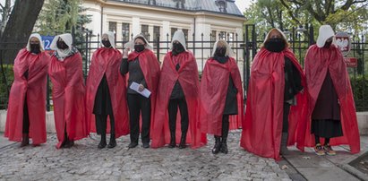 Nietypowy protest w Warszawie! Czego domagały się podręczne?