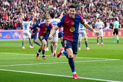 Lewandowski katem Alaves. Szczęsny znów w pierwszym składzie Barcelony [WIDEO]