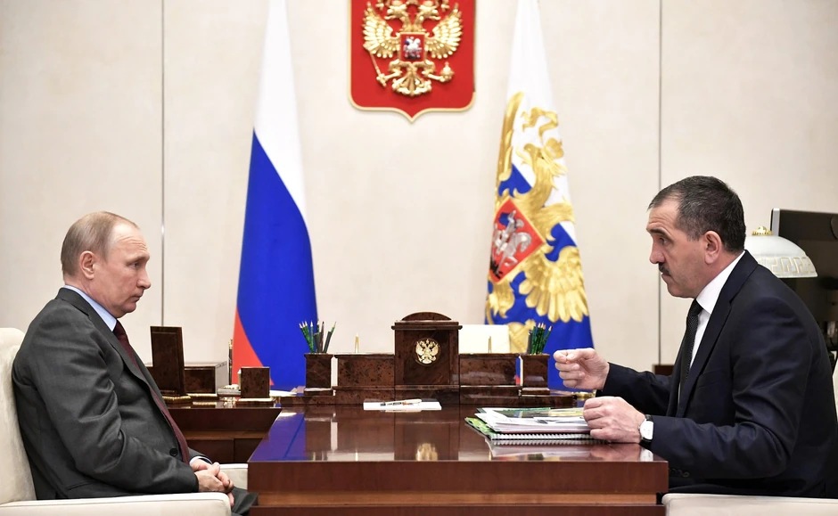 Vladimir Putin i Junus-Bek Jevkurov