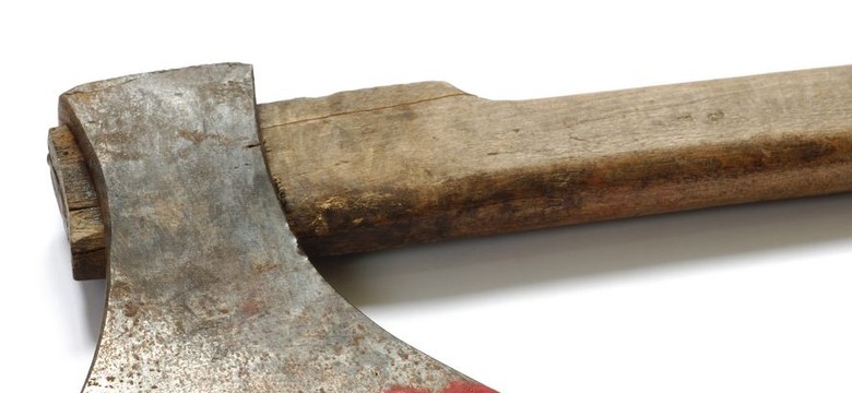 Zabójstwo młodej kobiety w Lubaniu. Zginęła od ciosów siekierą w głowę. Sprawca już za kratkami