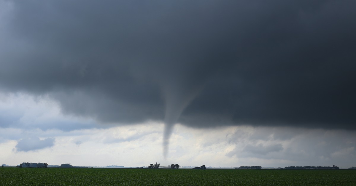 Tornado w Czechach. Blisko 80 tys. euro dotacji i 120 tys. euro kredytów na odbudowę nieruchomości - Vimarsana News