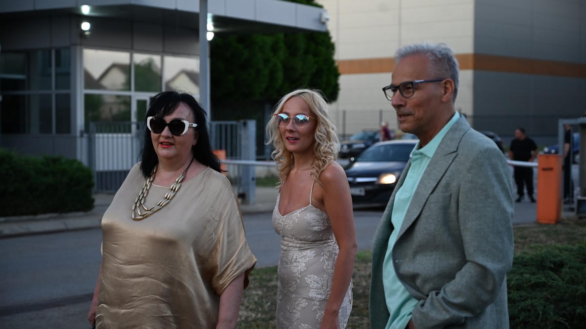 Roditelji Teodore Delić uzimaju privatno obezbeđenje: "Tukao nam ćerku"