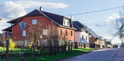 Nie tylko 3 tys. zł na węgiel! Ogrzewasz dom innym paliwem? Tyle pieniędzy chce dać ci rząd