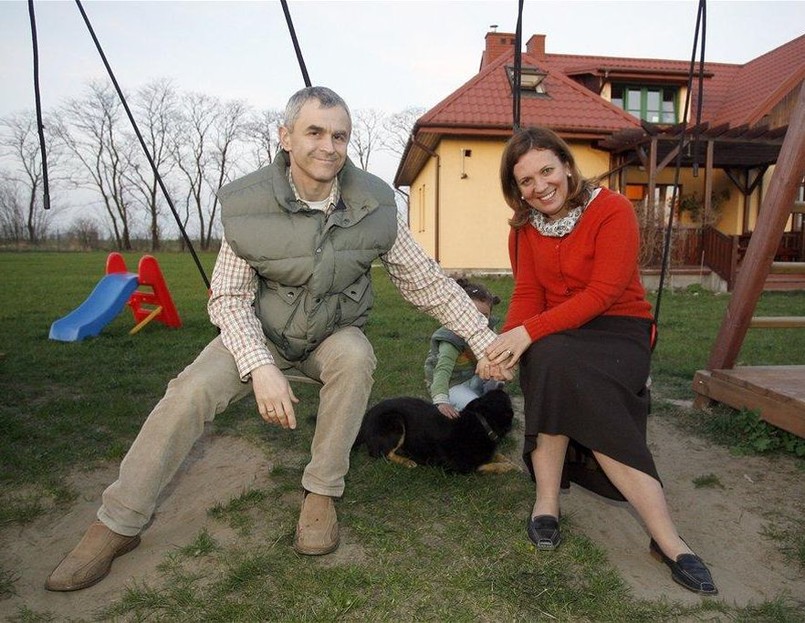 Po przegranych wyborach Elżbieta Jakubiak przejdzie na utrzymanie męża