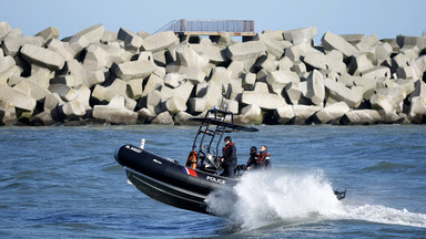 Wypadek łodzi z nielegalnymi imigrantami u wybrzeży Francji. Nie żyje sześć osób