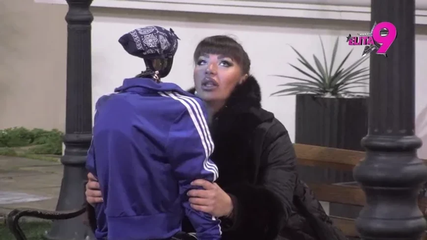 Sad smo sve videli: Prvi poljubac žene i robota u srpskom rijalitiju!