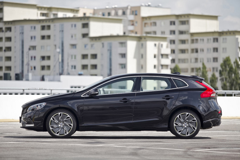 Test Volvo V40 T3: V już nie znaczy kombi