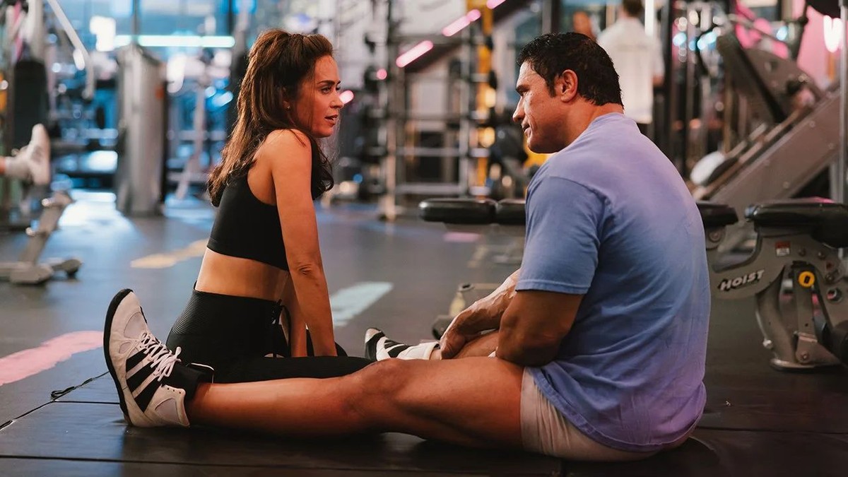 Emily Blunt i Dwayne "The Rock" Johnson w filmie "The Smashing Machine"