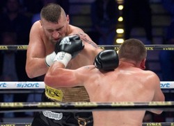 Mariusz Wach pokonał przed czasem Konstantina Airicha. ZDJĘCIA