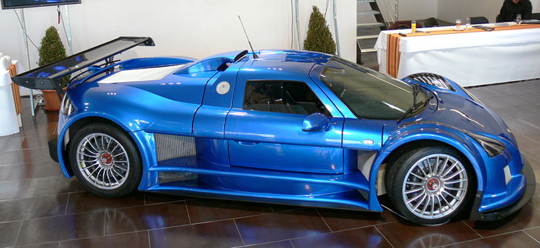 Gumpert Apollo za 310 tys. euro już do kupienie w Pradze