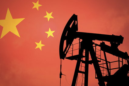 W sierpniu cena ropy spadła o blisko 6 proc. Wojna handlowa USA z Chinami zaostrza się