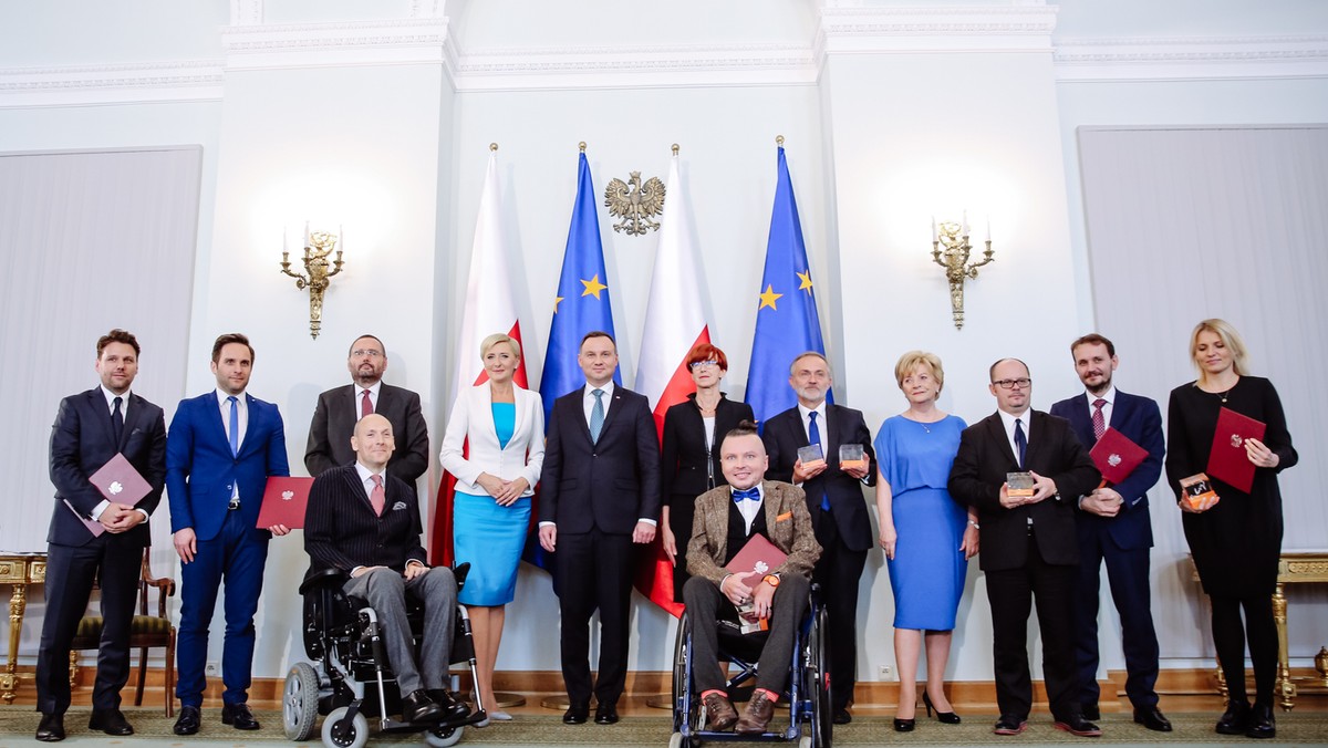 Znamy laureatów 1. Konkursu "Lider Dostępności". W poniedziałek 26 września 2016 roku nagrody wręczył Prezydent Rzeczypospolitej Polskiej Andrzej Duda.