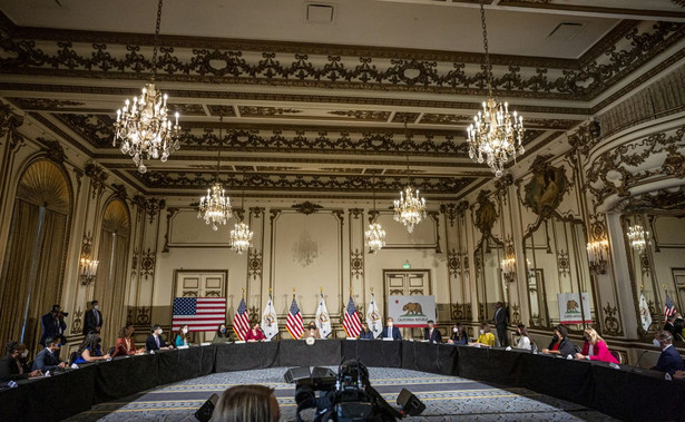 Wiceprezydent USA Kamala Harris dyskutuje o ochronie zdrowia reprodukcyjnego