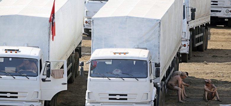 Część "białego konwoju" na granicy, Rosja nadal dozbraja separatystów