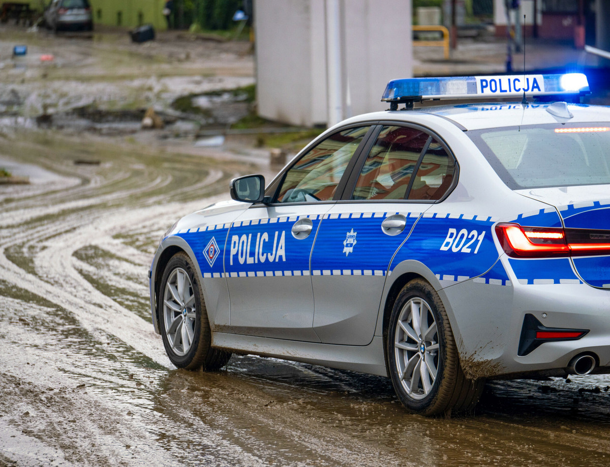 Okradli odsypiających ratowników we Wrocławiu. Policja podaje szczegóły