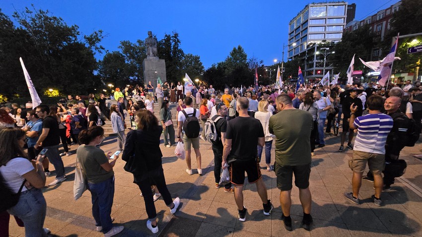 Beograd zbor protest