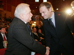 Nie chcieli Wałęsy, bo nie zna języków