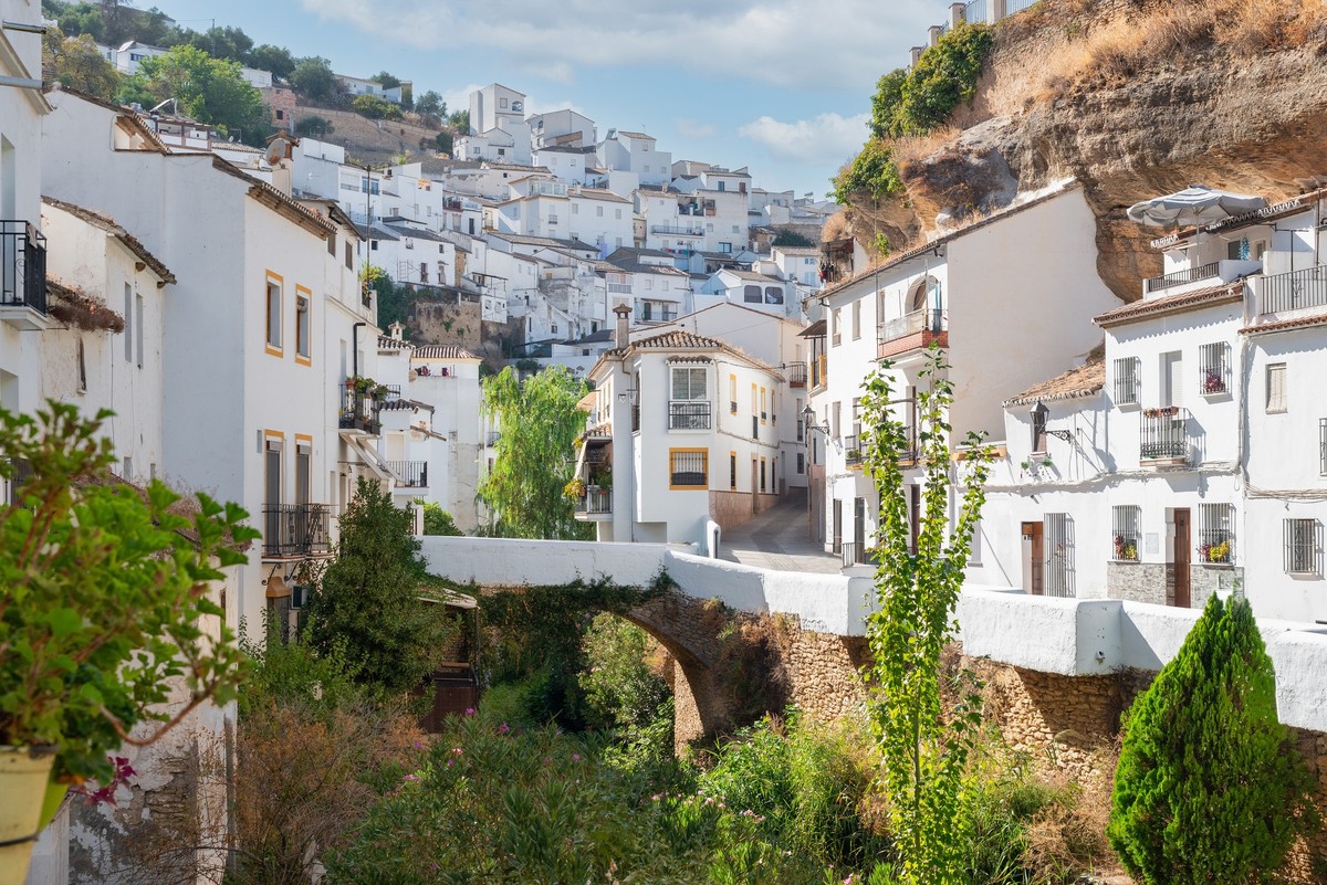 Nowy trend wśród Polaków po ataku dronów? "Gdzie kupię dom za 30 tys. euro?"