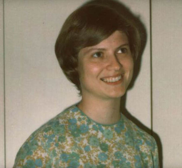 Siostra Cathy Cesnik – zdjęcie z jej młodości