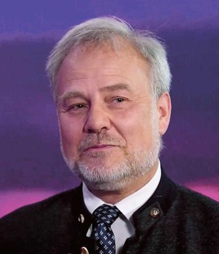prof. dr hab. Artur Nowak-Far z Katedry Integracji i Prawa Europejskiego SGH