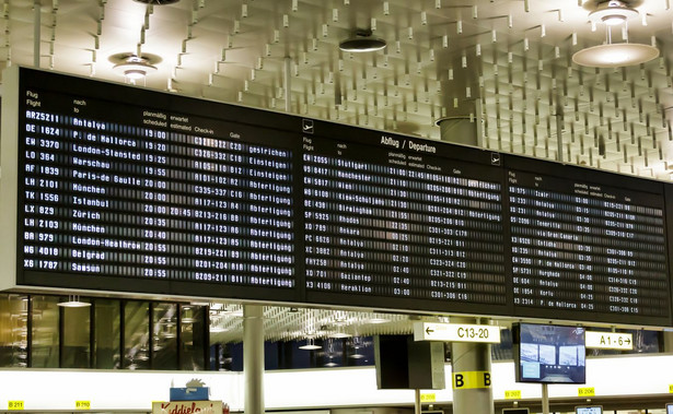 Kierowca wjechał na płytę lotniska w Hanowerze i sparaliżował ruch samolotów. Mężczyzna twierdzi, że jest Polakiem