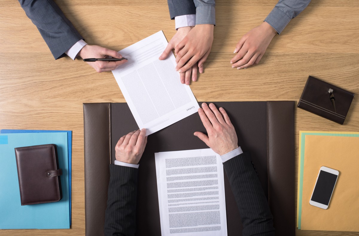 notariusz sprawy urzędowe związek praca fot. shutterstock