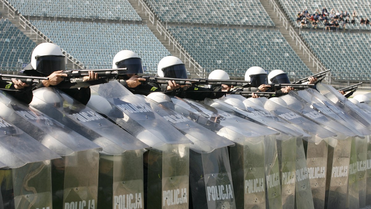 CHORZÓW STADION ŚLĄSKI ĆWICZENIA POLICJI