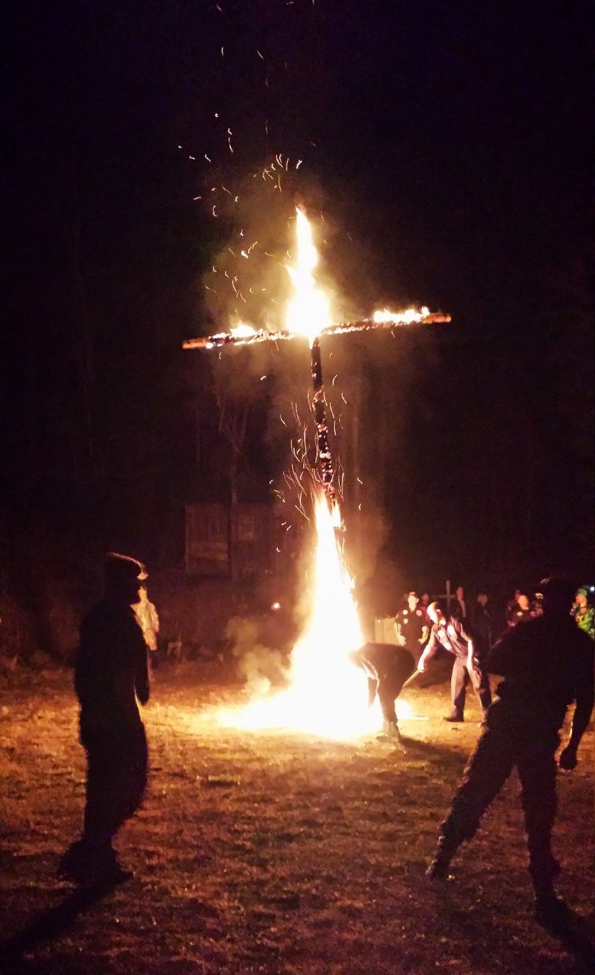 Novi članovi moraće da učestvuju u uobičajenim ritualima KKK