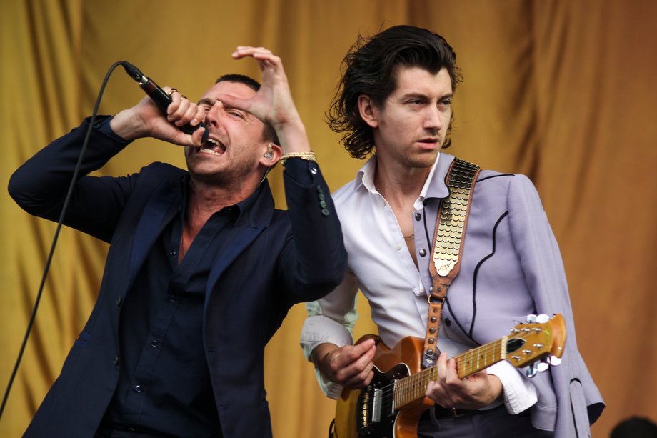 Duet The Last Shadow Puppets podczas pierwszego dużego koncertu na Open’erze 2016