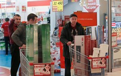 Panika w rosyjskich sklepach. "Walutowy Majdan dla Putina". ZDJĘCIA Z MOSKWY