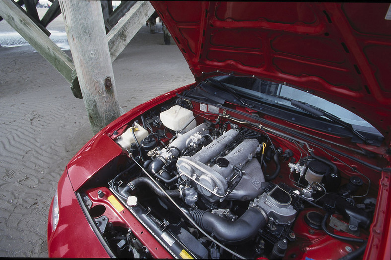 Mazda MX5 - Auto małe, lekkie, fajne i bez dachu - zdjęcia