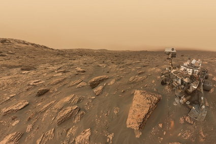 Na Marsie trwa olbrzymia burza piaskowa. Łazik Curiosity zrobił w niej niesamowite selfie