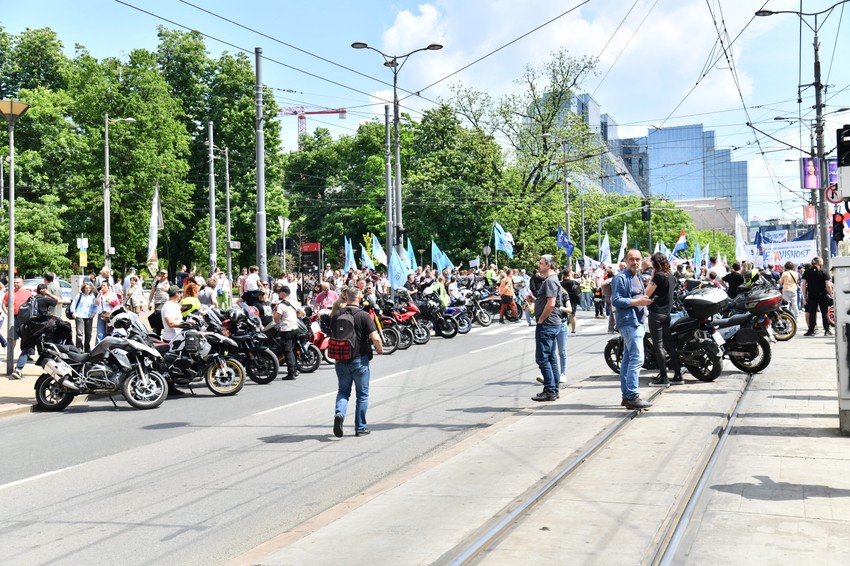 Beograd protestna šetnja