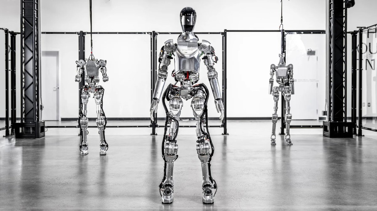 A BMW első alkalommal vet be humanoid robotokat autógyártásra