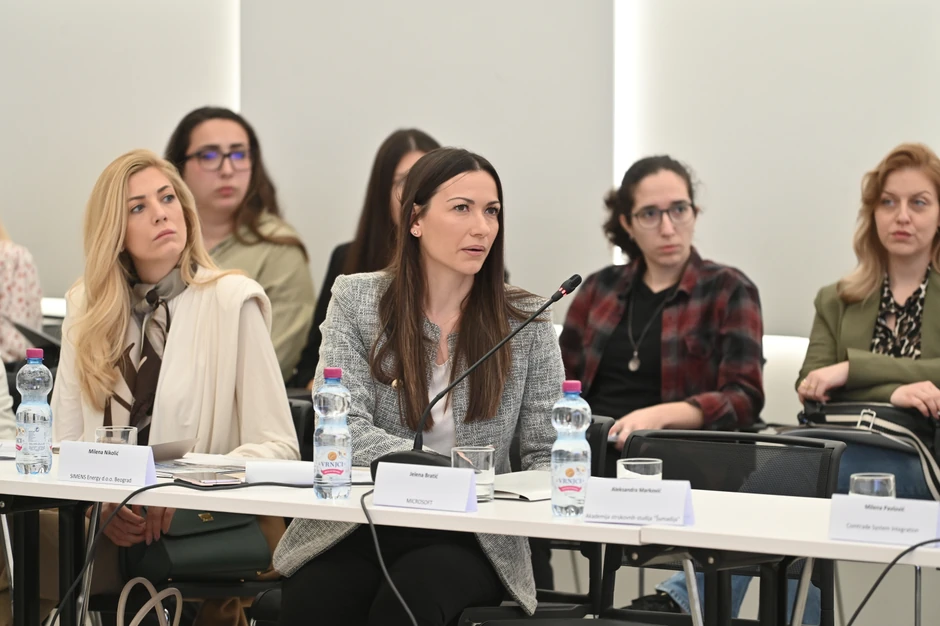 Okrugli sto Sajber putevi za žene  