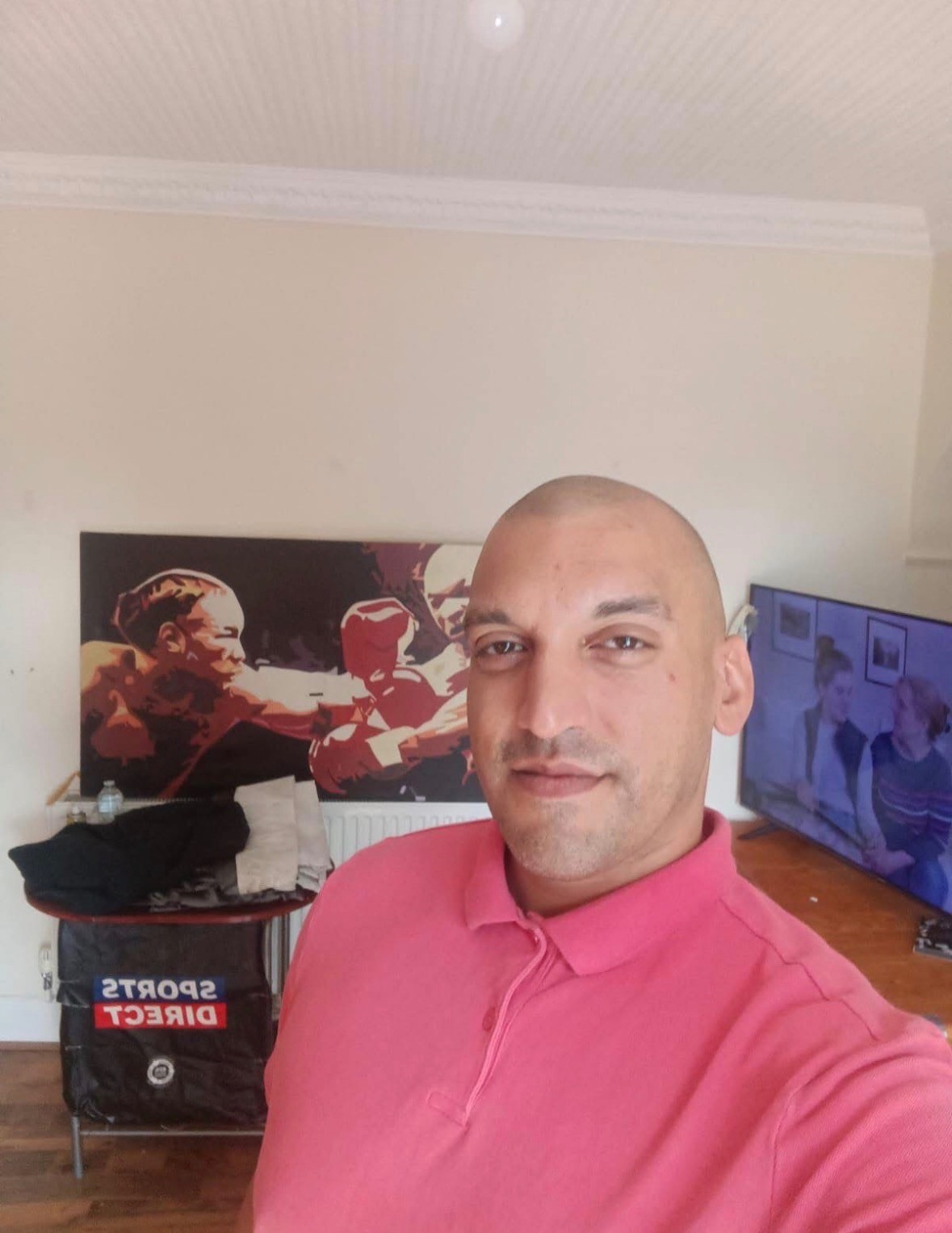 David pripisoval bolesť chrbta a stuhnutý krk iba zlému spánku.