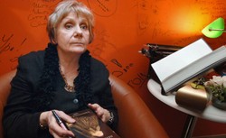 Pisarka Ludmiła Pietruszewska zwraca nagrodę otrzymaną od Putina