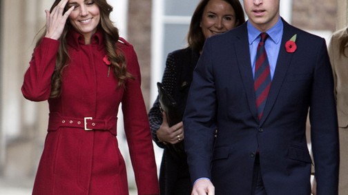 Kate Middleton roppant csinos piros kabátban ünnepelt