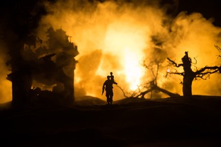 Kolejna niespokojna noc na Ukrainie. Rosyjskie drony atakowały strażaków