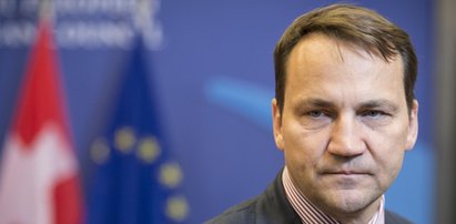 Sikorski: szokuje mnie język, jakim mówi się w Polsce o uchodźcach