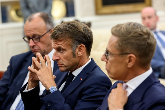 GEOPOLITIČKI TORNADO JE STIGAO U EVROPU Tramp doneo tektonske promene, EU će aktivirati POSEBNU KLAUZULU: Jedna zemlja je ubacila u petu brzinu