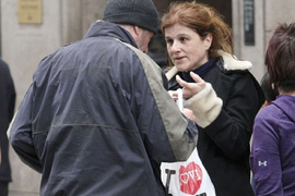 Žena prišla PROSJAKU, a da nije ni znala da je on SLAVNI GLUMAC kog Srbi obožavaju: "Gledali su me sa GAĐANJEM, niko mi nije pomogao osim nje", evo koja zvezda je živela na ulici