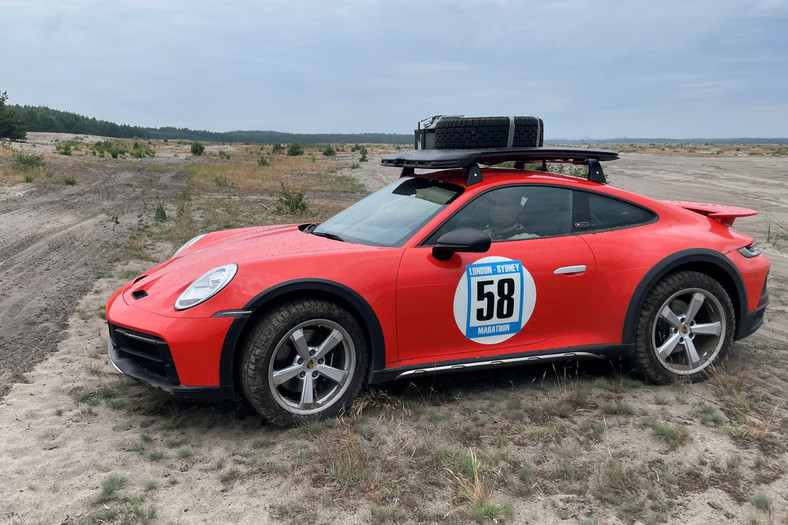 Porsche 911 Dakar RED58 Special w hołdzie Sobiesławowi Zasadzie