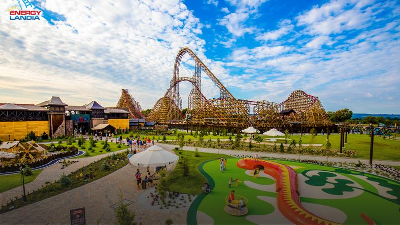 Najwyzszy Na Swiecie Drewniany Rollercoaster Powstal W Zatorze Podroze