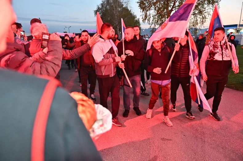 Preljina, doček uz zastave, vatromet i pesmu