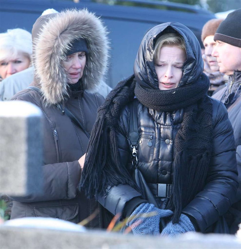 Gwiazdy na pogrzebie reżysera "M jak miłość". FILM